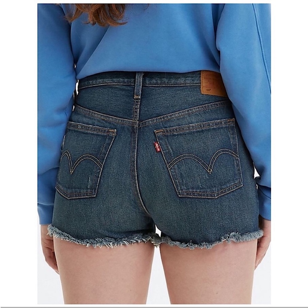 LEVIS 501 | 90s CUTOFF CLASSIC BLUE DENIM SHORTS MEDIUM WASH 29
